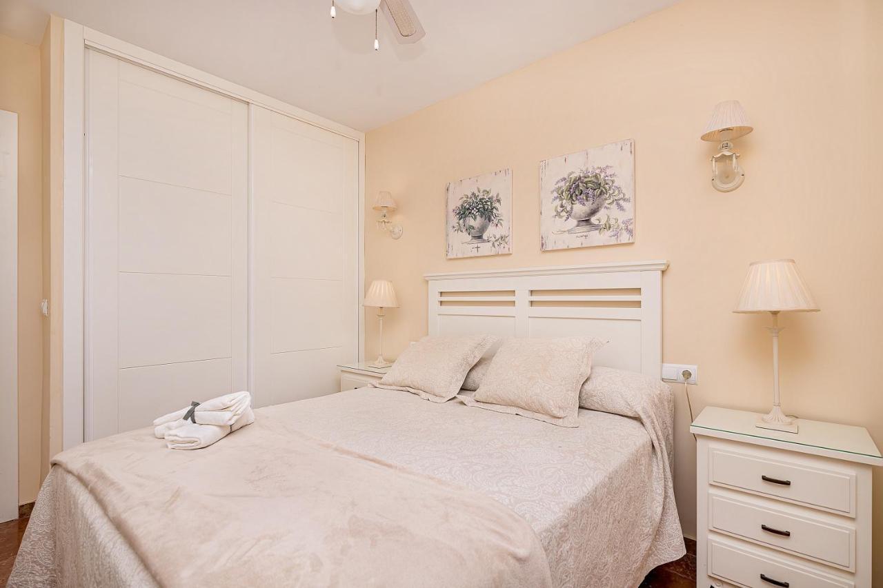Bhost - The King Apartman Fuengirola Kültér fotó