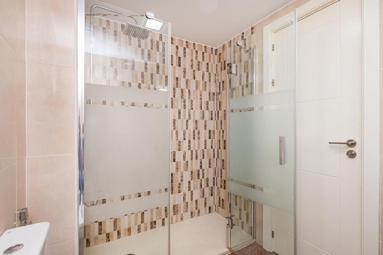 Bhost - The King Apartman Fuengirola Kültér fotó