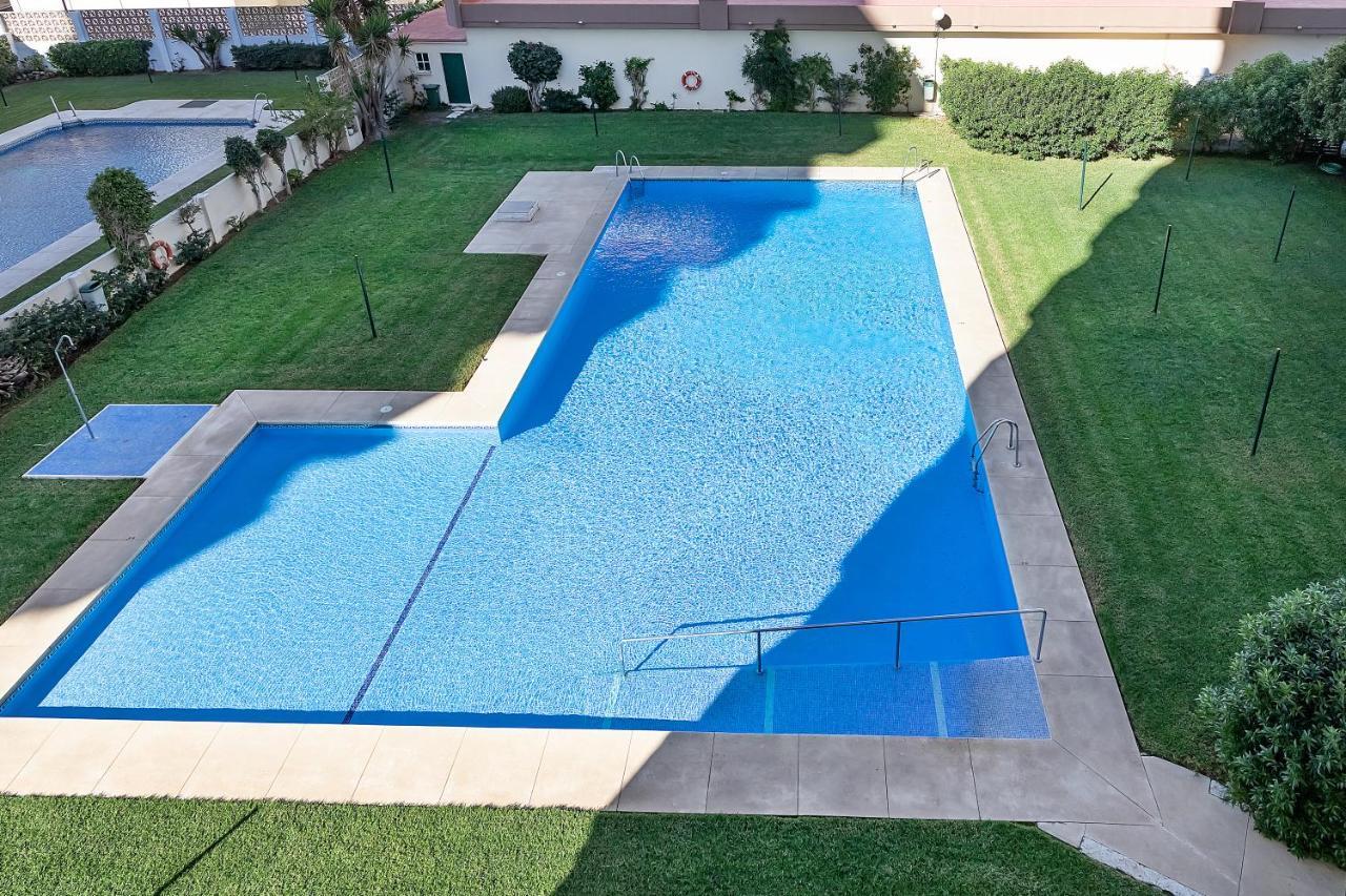 Bhost - The King Apartman Fuengirola Kültér fotó